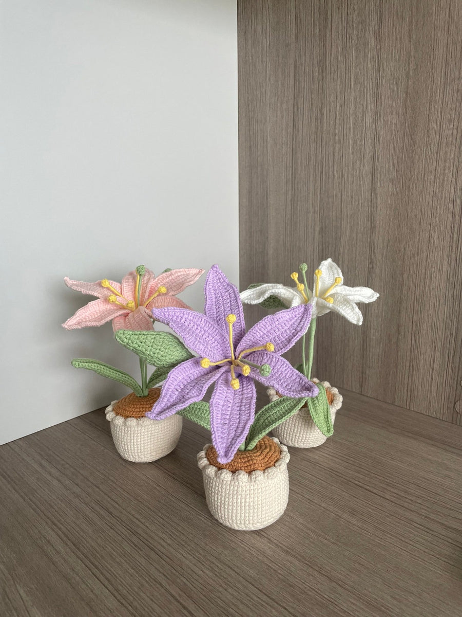 Handgemachter Häkel Lilien Blumen Topf Einzigartiger Häkel Strauß