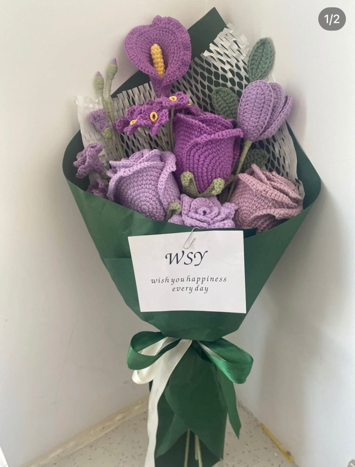 Handgemachter Lila Häkel Rosen Strauß