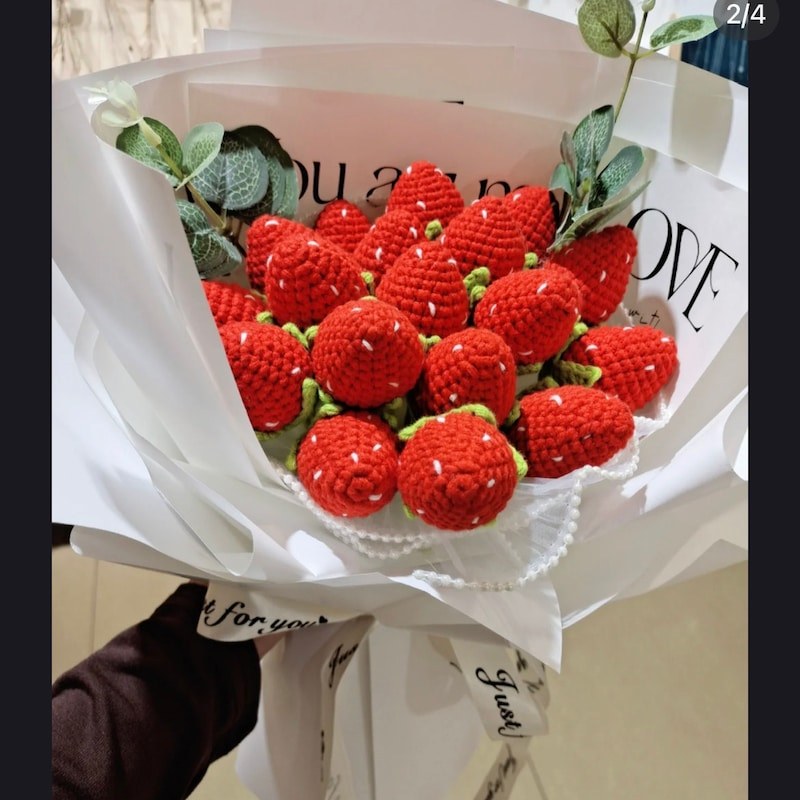 Erdbeer Häkelblumen